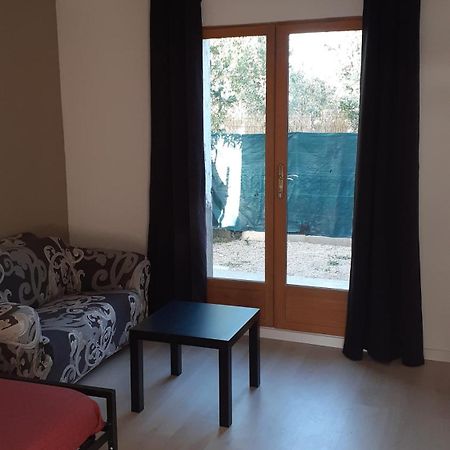 Mas Vincent Apartment La Fare-les-Oliviers Ngoại thất bức ảnh