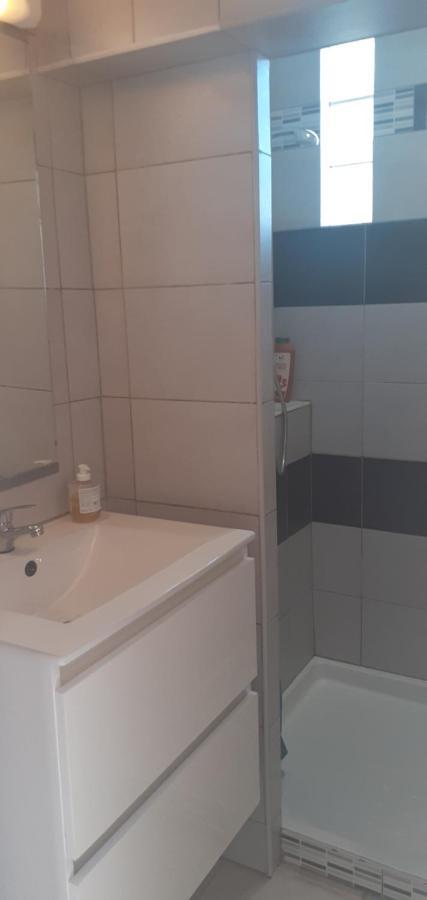 Mas Vincent Apartment La Fare-les-Oliviers Ngoại thất bức ảnh