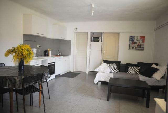 Mas Vincent Apartment La Fare-les-Oliviers Ngoại thất bức ảnh