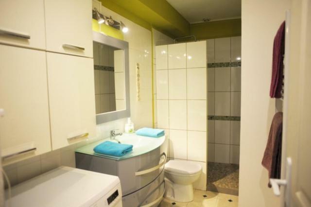 Mas Vincent Apartment La Fare-les-Oliviers Ngoại thất bức ảnh
